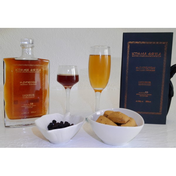 Private Liqueur experience & organic vineyard  visit 
